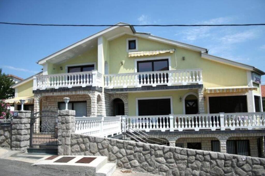 Apartman Nikola Salatić Екстериор снимка